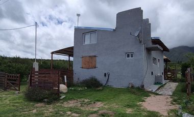 Oportunidad de Inversión, 2 Casas en 1 Villa Larca