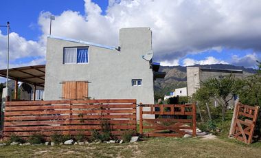 Oportunidad de Inversión, 2 Casas en 1 Villa Larca