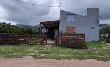 Oportunidad de Inversión, 2 Casas en 1 Villa Larca