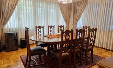 VENTA CASA 5D 2B SERVICIOS 2 PISOS  283/457 METRO ÑUÑOA