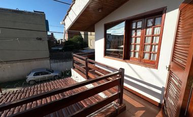 VENTA DUPLEX 3 DORMITORIOS B° 820 VIVIENDAS