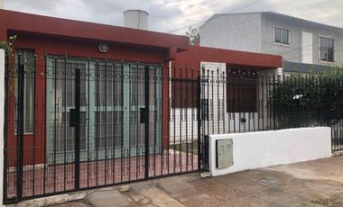 ALQUILER DE CASA CON DEPARTAMENTO ALTOS DE VELEZ