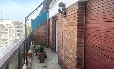 4 ambientes en duplex con cochera al frente