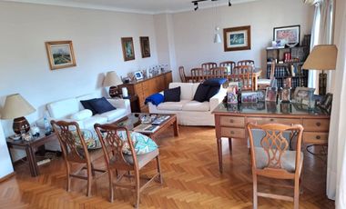 4 ambientes en duplex con cochera al frente
