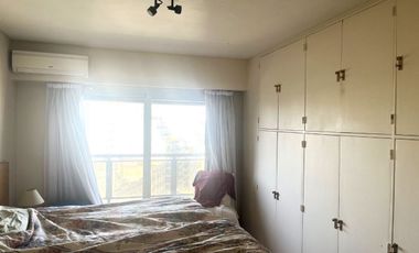 4 ambientes en duplex con cochera al frente