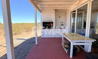 CASA EN VENTA EN CHOCÓN VILLA DE PLAYA