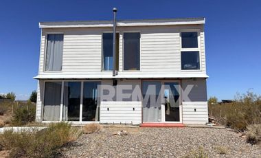 CASA EN VENTA EN CHOCÓN VILLA DE PLAYA