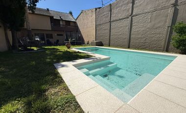 CASA MONTEGRANDE APTO CREDITO JARDIN PILETA GARAGE