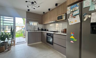 CASA MONTEGRANDE APTO CREDITO JARDIN PILETA GARAGE