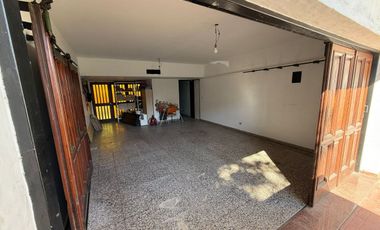 CASA MONTEGRANDE APTO CREDITO JARDIN PILETA GARAGE