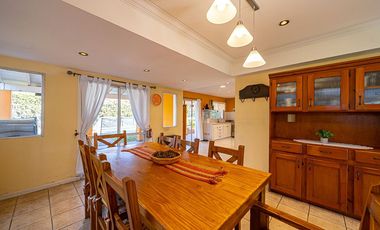 VENTA CASA 4 AMB GUERNICA BARRIO EL PARAISO PILETA