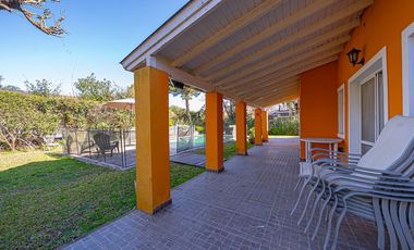 VENTA CASA 4 AMB GUERNICA BARRIO EL PARAISO PILETA