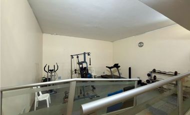 Apartamento amplio en el Poblado los parra