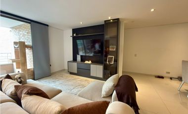 Apartamento amplio en el Poblado los parra