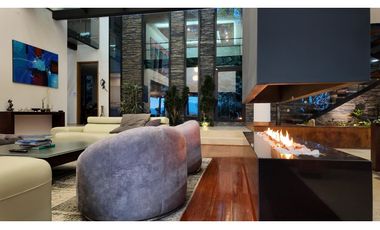 Casa campestre en la ciudad con Piscina Poblado - Calera