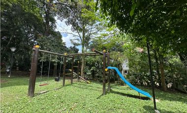 Apartamento amplio en poblado alto