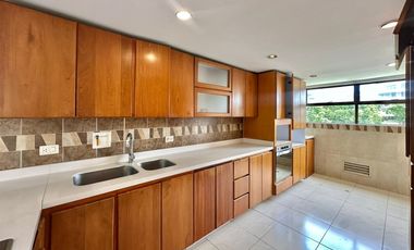 Apartamento amplio en poblado alto