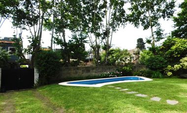 Casa 5 ambientes en vicente López.
