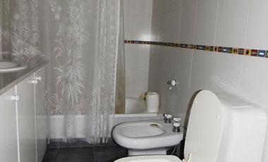 Casa 5 ambientes en vicente López.
