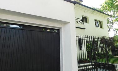 Casa 5 ambientes en vicente López.