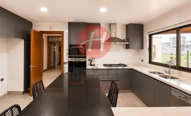 Casa en Venta en Condominio Portal de la Frontera