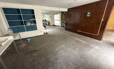 ALQUILER DE CASA EN SAN ISIDRO
