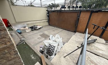 ALQUILER DE CASA EN SAN ISIDRO