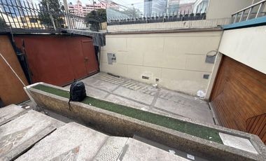ALQUILER DE CASA EN SAN ISIDRO