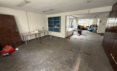 ALQUILER DE CASA EN SAN ISIDRO