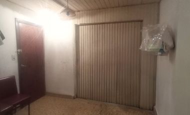 VENDE CASA Y LOCAL COMERCIAL EN PÉREZ