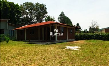 CASA EN RENTA EN ACATITLN, VALLE DE BRAVO