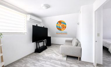 CASA DE 2 PISOS, EN VENTA,  3D+2B+ PISCINA, LA FLORIDA.