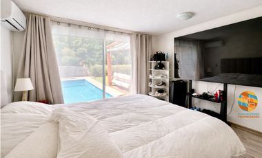 CASA DE 2 PISOS, EN VENTA,  3D+2B+ PISCINA, LA FLORIDA.