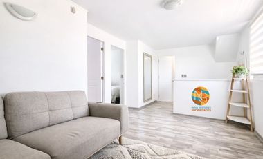 CASA DE 2 PISOS, EN VENTA,  3D+2B+ PISCINA, LA FLORIDA.
