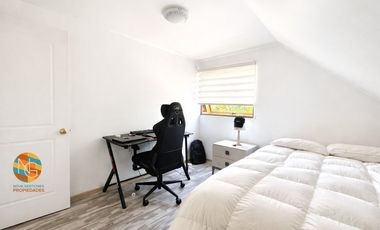 CASA DE 2 PISOS, EN VENTA,  3D+2B+ PISCINA, LA FLORIDA.
