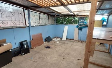 CASA COMERCIAL 130M2 3P 2B 2E CALLE COCHRANE