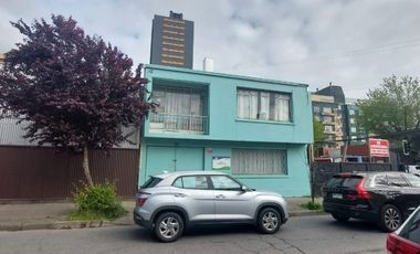 CASA COMERCIAL 130M2 3P 2B 2E CALLE COCHRANE