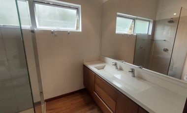 CASA EN VENTA UBICADA EN EL RETIRO SECTOR LA MARIA