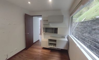 CASA EN VENTA UBICADA EN EL RETIRO SECTOR LA MARIA
