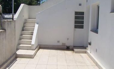 casa en planta alta excelente ubicación en alquiler/venta