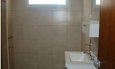 casa en planta alta excelente ubicación en alquiler/venta