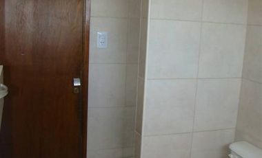 casa en planta alta excelente ubicación en alquiler/venta