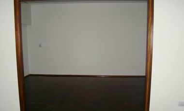 casa en planta alta excelente ubicación en alquiler/venta