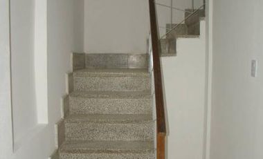 casa en planta alta excelente ubicación en alquiler/venta