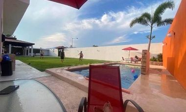 Local de fiestas recién terminado en Colima