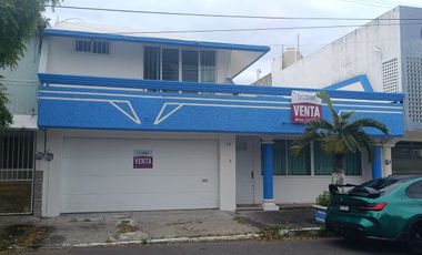 Casa en Venta en Colonia Petrolera, Boca Del Río, Veracruz.