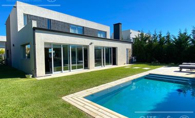 Casa en venta amoblada de 7 ambientes en Greenville, Guillermo Hudson