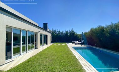 Casa en venta amoblada de 7 ambientes en Greenville, Guillermo Hudson