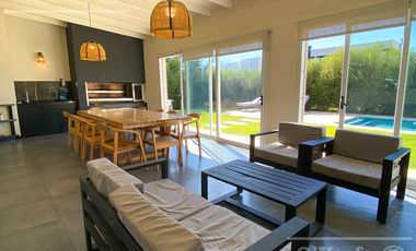 Casa en venta amoblada de 7 ambientes en Greenville, Guillermo Hudson