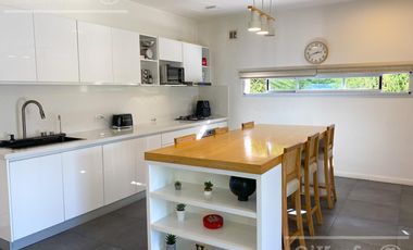 Casa en venta amoblada de 7 ambientes en Greenville, Guillermo Hudson